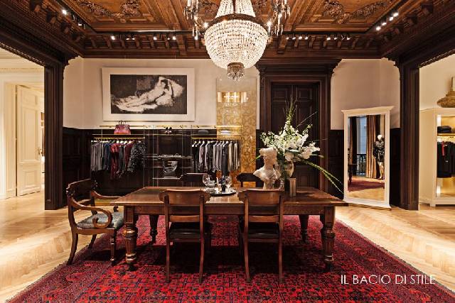 il Bacio di Stile&nbsp;Luxusáruház